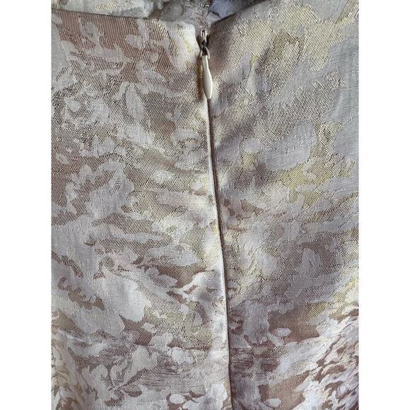 London Times  Ivory & Gold Shimmery Print Sleeveless Dress Ruffled Neckl… - Picture 12 of 14
